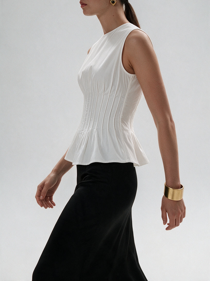 Valeria Contour Gathered Top - White — model side detail