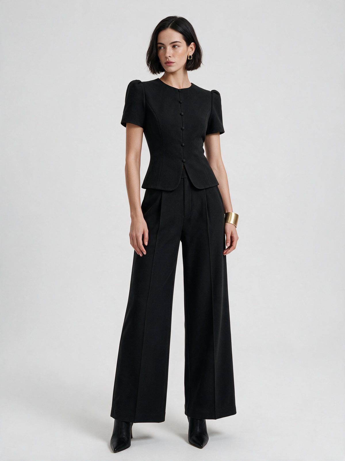 Valeria Sculpted Wide-Leg Co-Ord Set - Noir — model full body